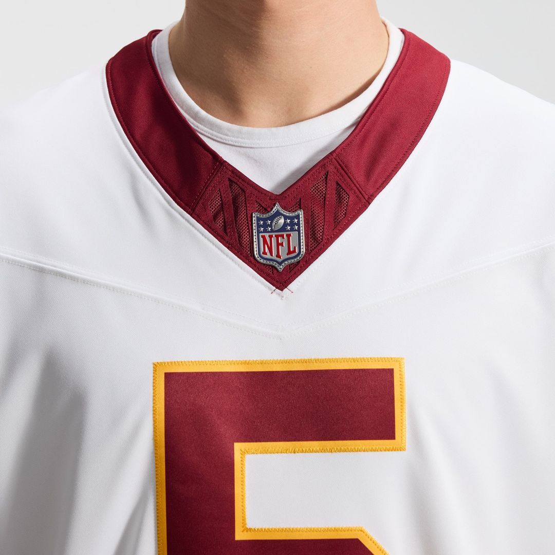 Washington Commanders Jayden Daniels Nike Burgundy Team Vapor F.U.S.E. Stitched Limited Jersey
