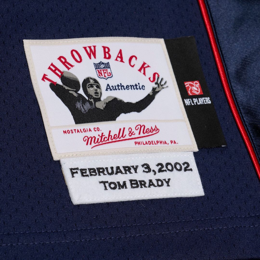 New England Patriots Tom Brady Mitchell & Ness Navy Super Bowl XXXVI Authentic Throwback Jersey